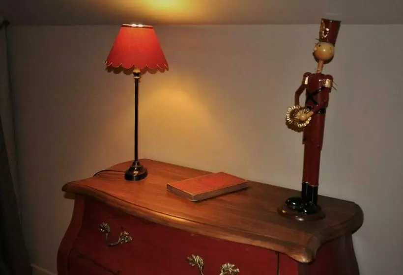 スーペリアールーム, Chambres D Hôtes Maison La Porte Rouge
