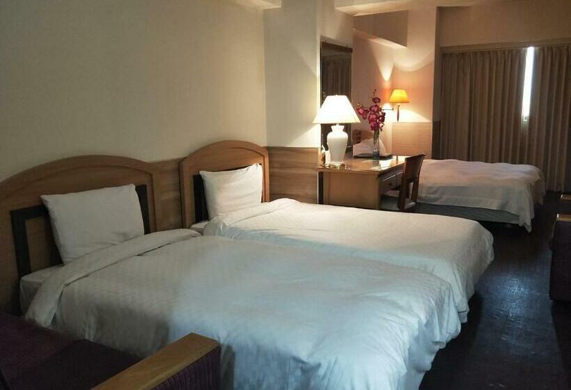 سوییت خانوادگی, Berkeley Business Hotel Zhongzheng