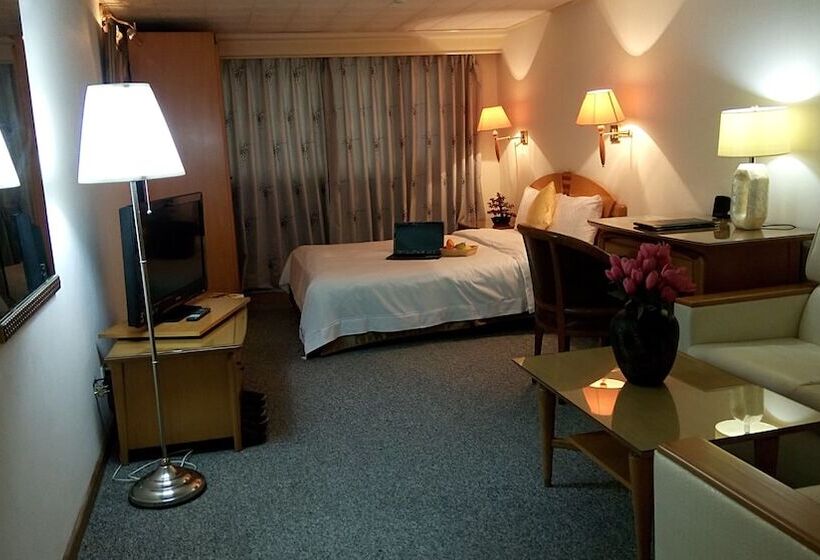 اتاق لوکس, Berkeley Business Hotel Zhongzheng