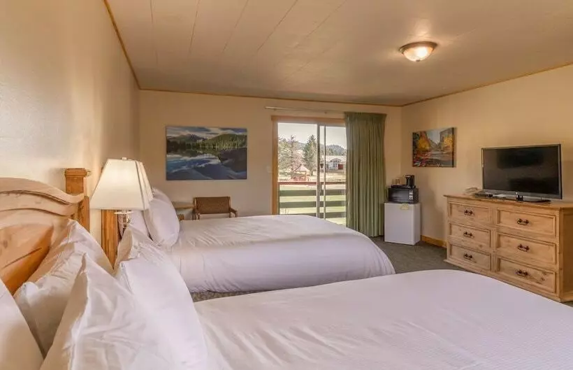 ２ダブルベッドのスタンダードルーム, Discovery Lodge