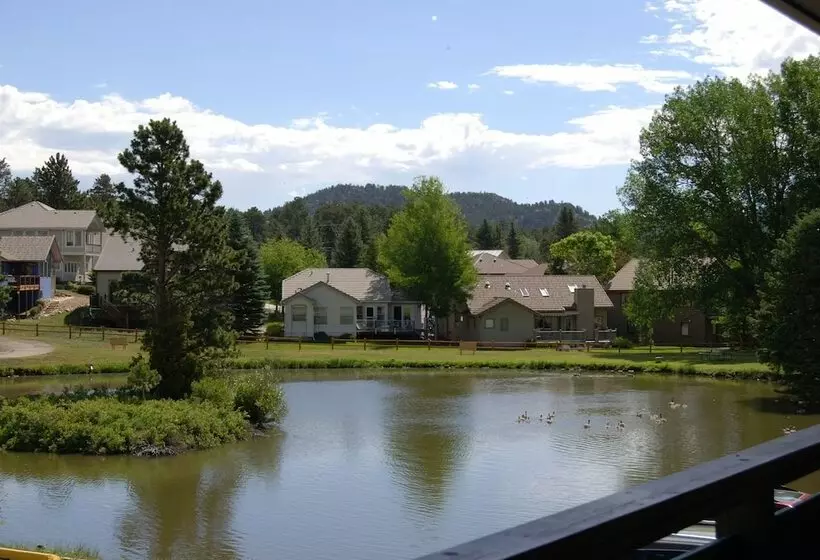 ２ダブルベッドのスタンダードルーム, Discovery Lodge