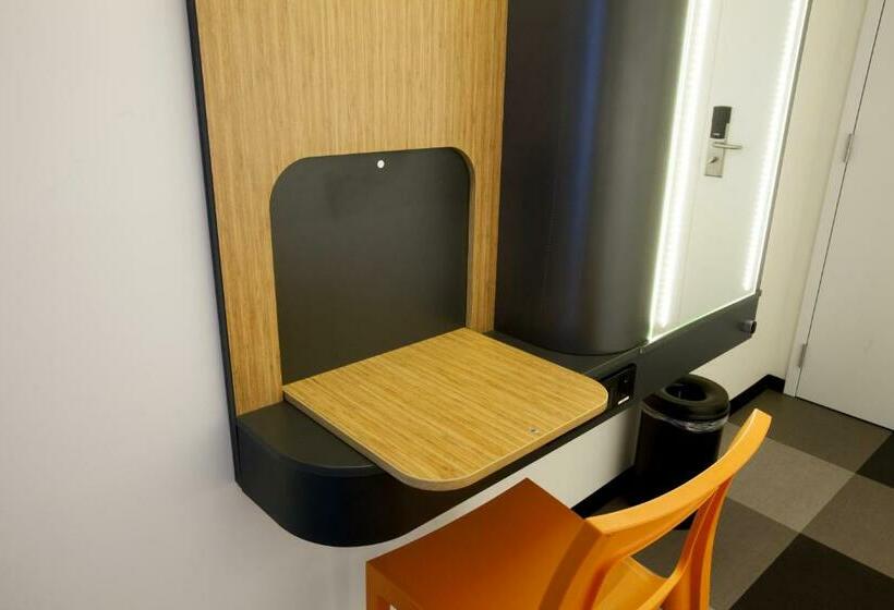 Номер Стандарт, Easyhotel Brussels City Centre