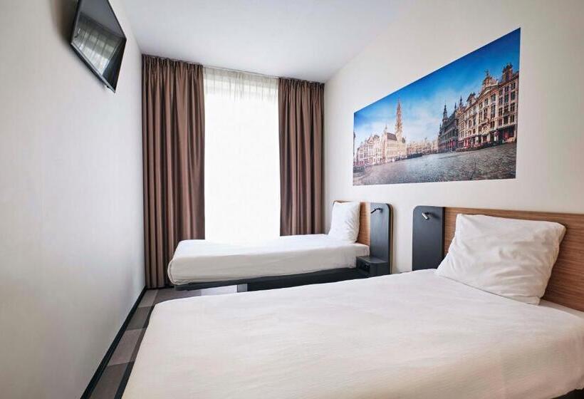Номер Стандарт, Easyhotel Brussels City Centre