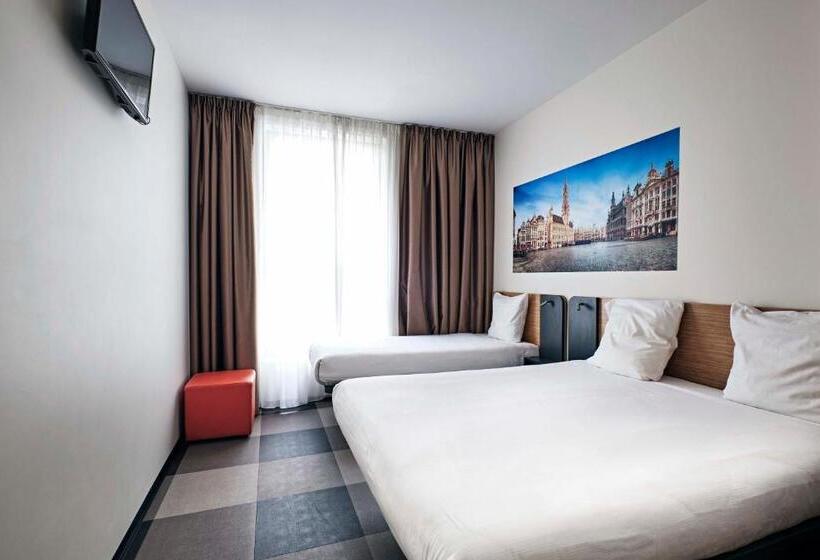 Семейный Номер, Easyhotel Brussels City Centre