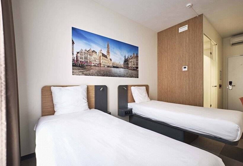 Номер Стандарт, Easyhotel Brussels City Centre
