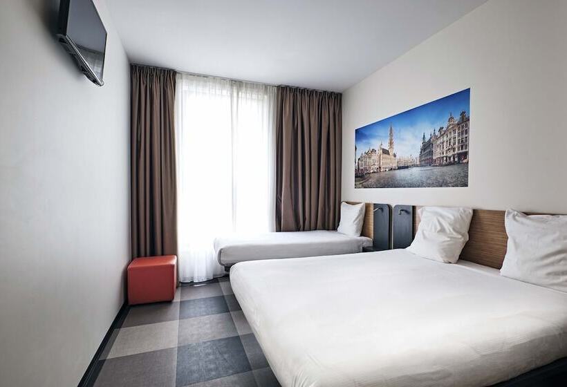 Семейный Номер, Easyhotel Brussels City Centre
