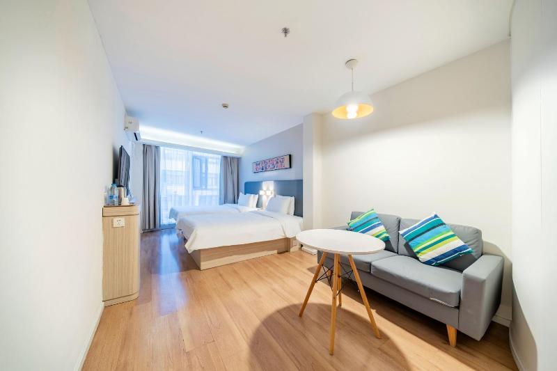 StandaardKamer, Hanting  Shanghai Tangqiao Metro Station