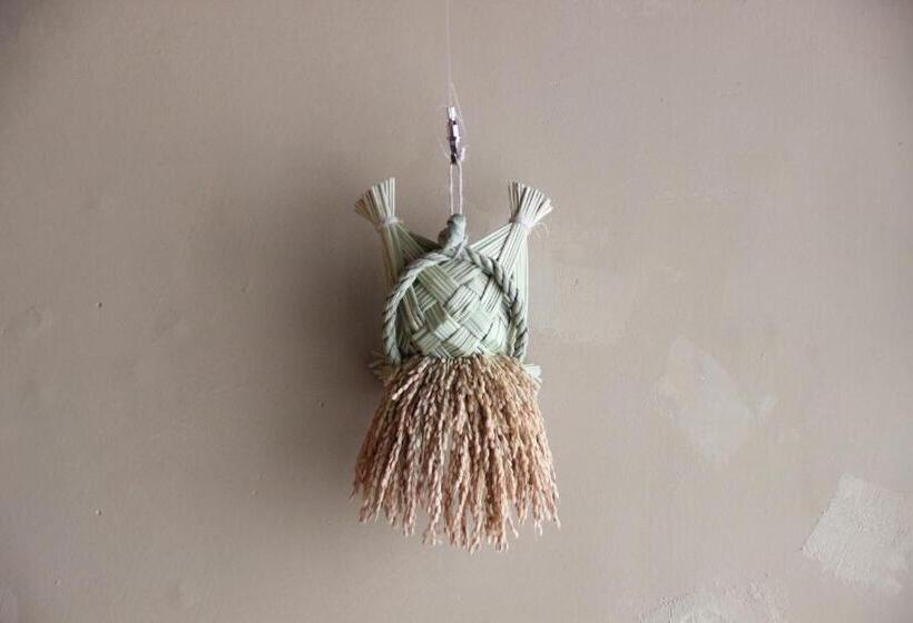 חדר סטנדרט לשלושה עם חדר אמבטיה משוף, Haruya Umekoji