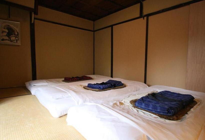 חדר סטנדרט לשלושה עם נוף לגינה, Haruya Umekoji