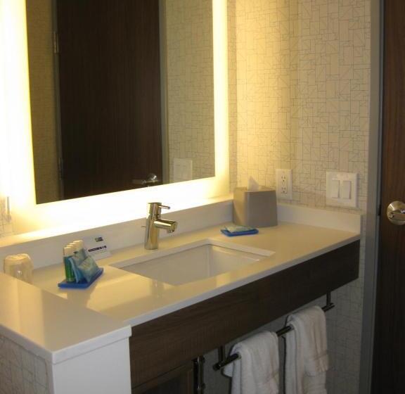 장애인을 위한 스위트, Holiday Inn Express & Suites   Houston Nw   Cypress Grand Pky, An Ihg