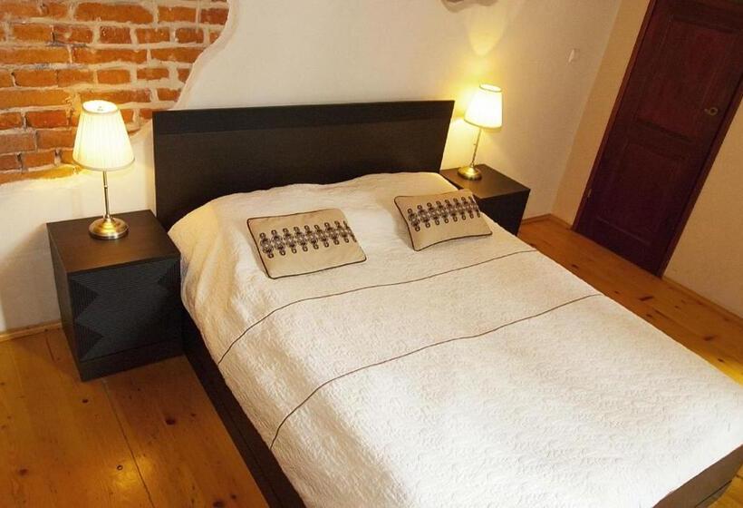 استودیوی استاندارد, Krakow For You Main Square Apartments