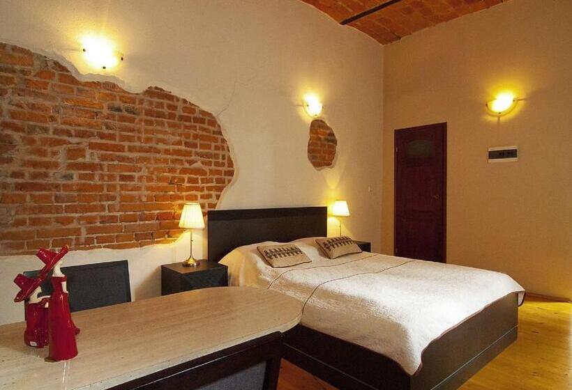 استودیوی استاندارد, Krakow For You Main Square Apartments