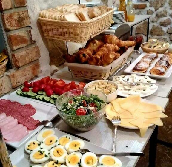 استودیوی استاندارد, Krakow For You Main Square Apartments