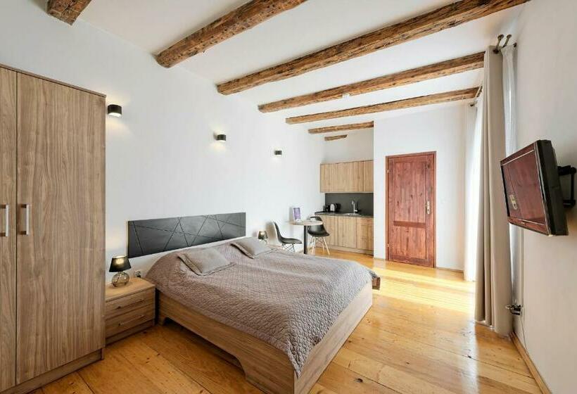 استودیوی استاندارد, Krakow For You Main Square Apartments