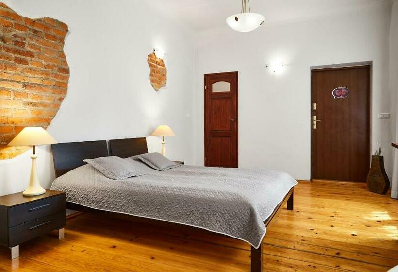 استودیوی استاندارد, Krakow For You Main Square Apartments