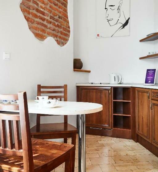 استودیوی استاندارد, Krakow For You Main Square Apartments