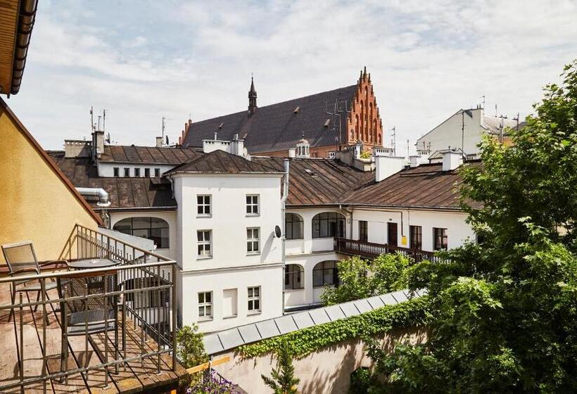 استودیوی استاندارد, Krakow For You Main Square Apartments