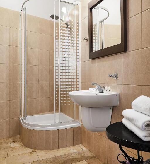 استودیوی استاندارد, Krakow For You Main Square Apartments