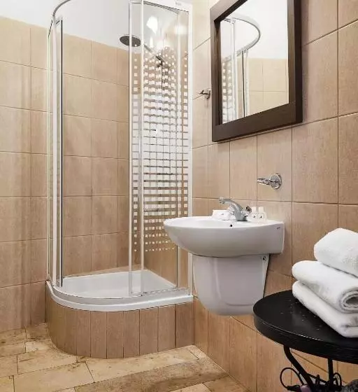 スタンダードスタジオ, Krakow For You Main Square Apartments