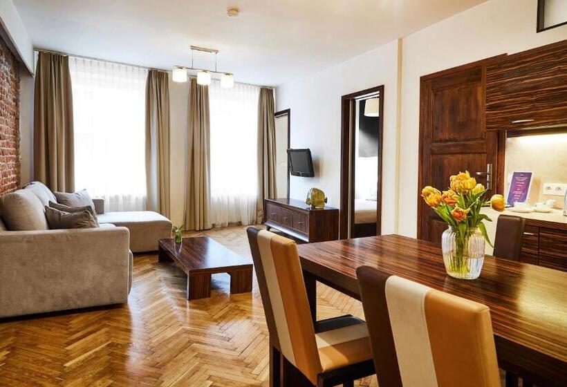 آپارتمان 1 خوابه با چشمانداز, Krakow For You Main Square Apartments