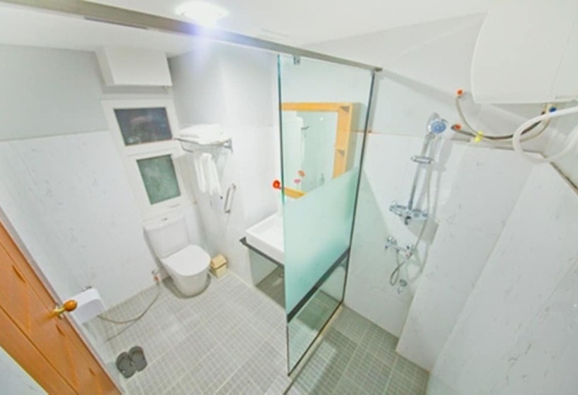 اتاق استاندارد, Maymyo