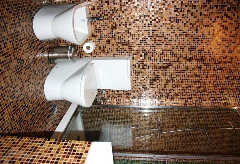 Номер Deluxe, Mestre De Avis