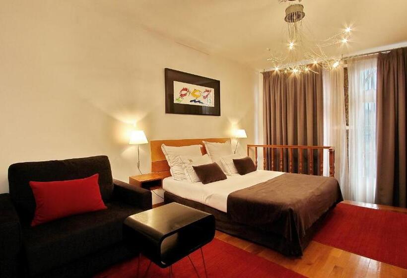 Номер Deluxe, Mestre De Avis