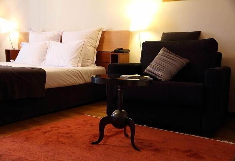 Номер Deluxe, Mestre De Avis