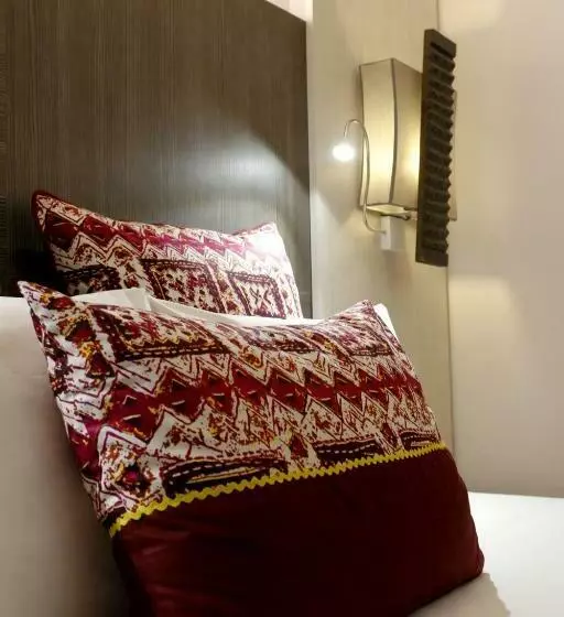 سوییت, Onomo Hotel Lomé