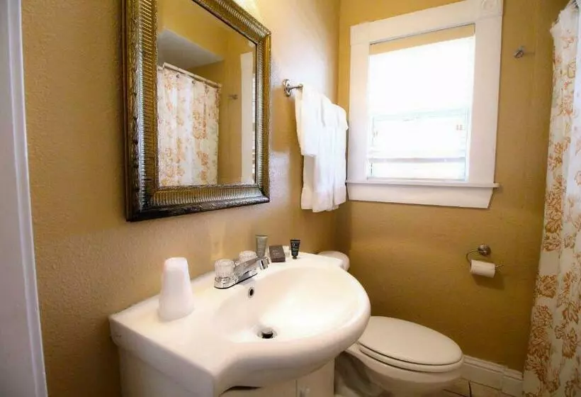 Standard Room Superior Floor, Peach Tree Inn & Suites