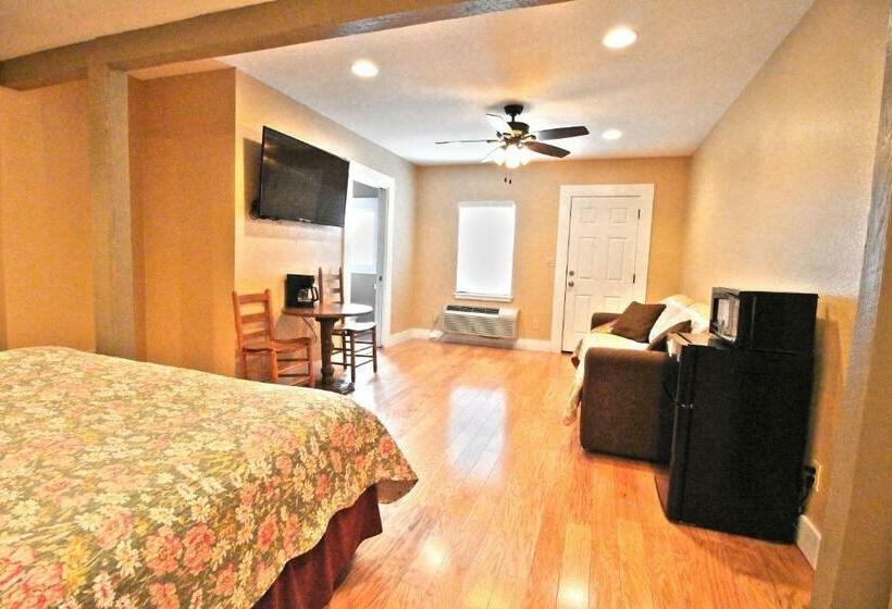 Quarto Deluxe Cama King, Peach Tree Inn & Suites