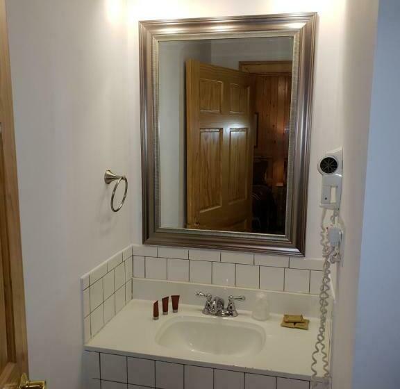 اتاق استاندارد با 2 تخت دوبل, Willard Munger Inn