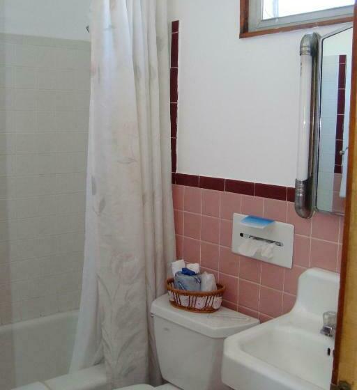 带2个双人床的标准工作室, Town & Beach Motel