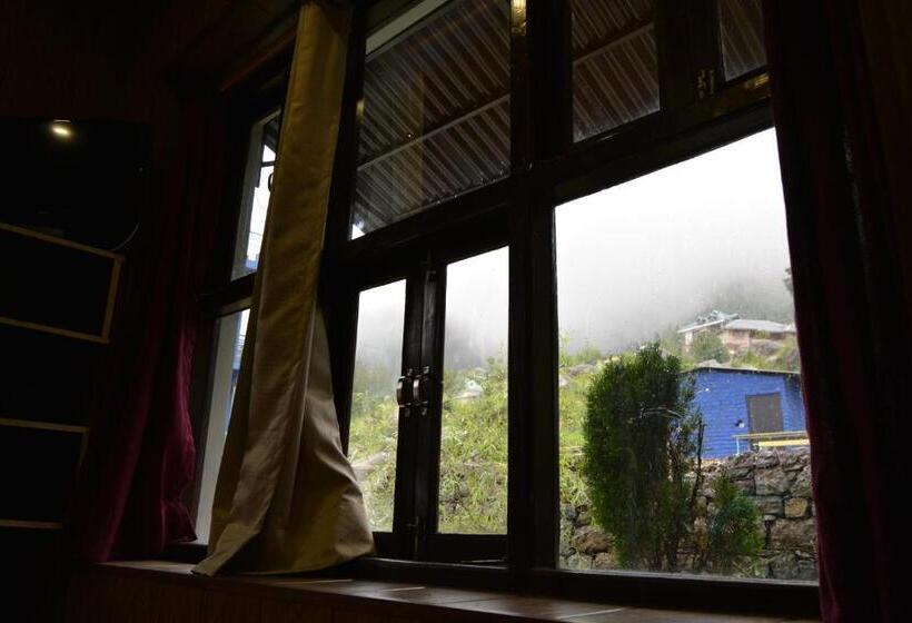 Deluxe-huone King-vuode, Utopia Hostels Dharamkot Mcleodganj