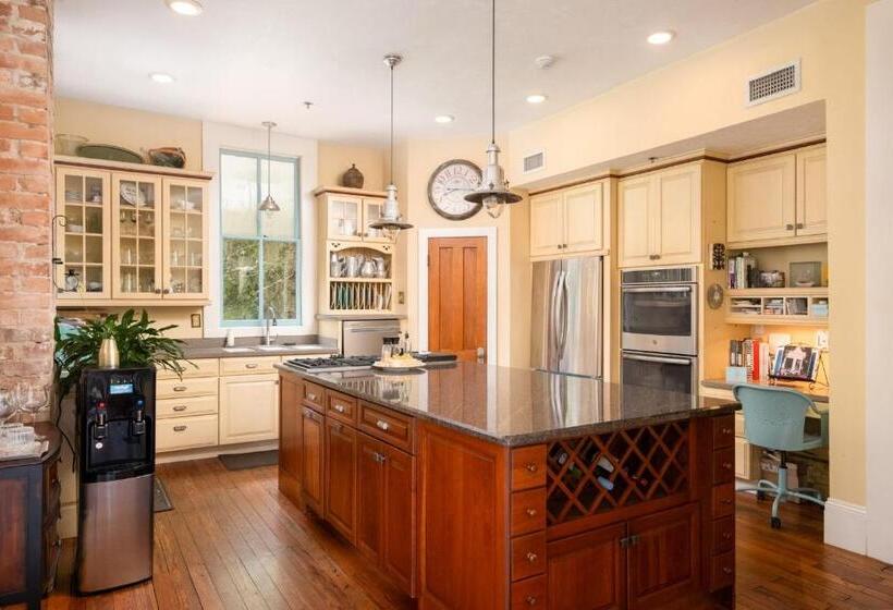 غرفة قياسية, Cumberland Suite