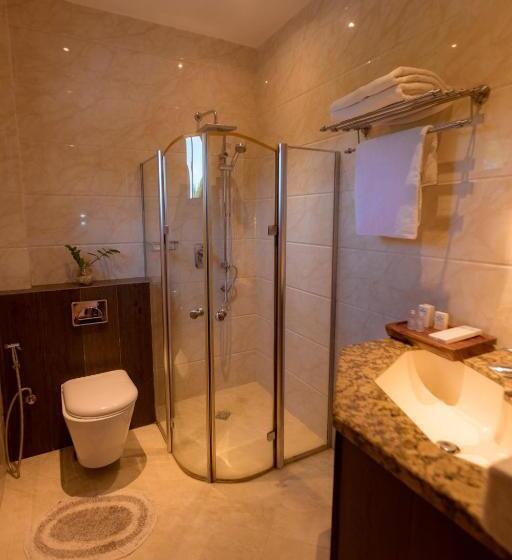 اتاق استاندارد با بالکن, Bellagio Hills Hotel And Restaurant