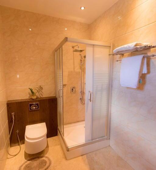 اتاق لوکس با چشم‌انداز باغ, Bellagio Hills Hotel And Restaurant