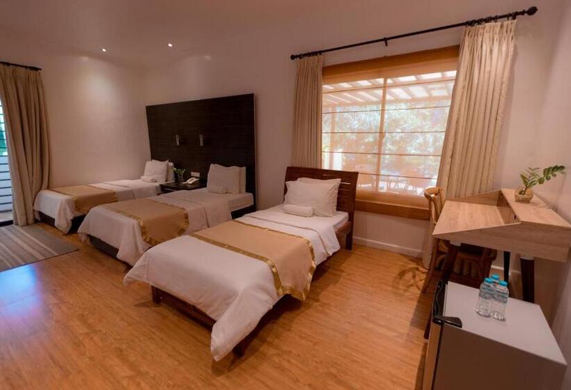 اتاق لوکس با چشم‌انداز باغ, Bellagio Hills Hotel And Restaurant