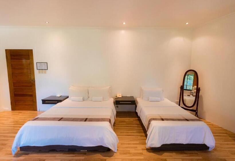 سوئیت با بالکن, Bellagio Hills Hotel And Restaurant