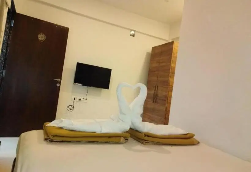 デラックスルーム, Kamal Farm Resort