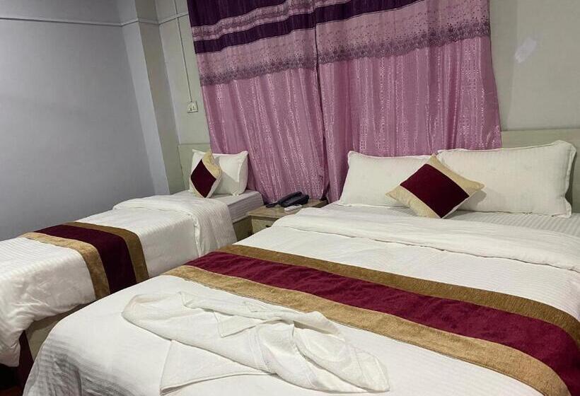 اتاق خانوادگی, Kavya Inn