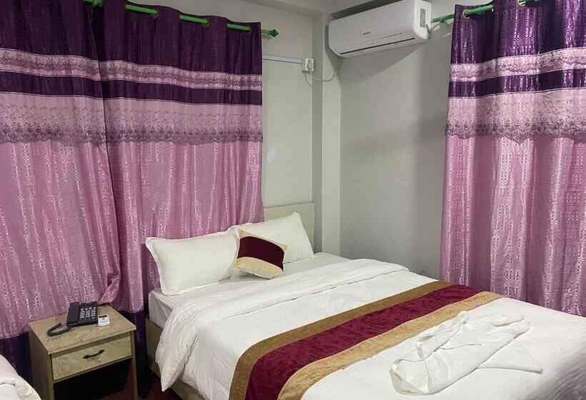 اتاق لوکس, Kavya Inn