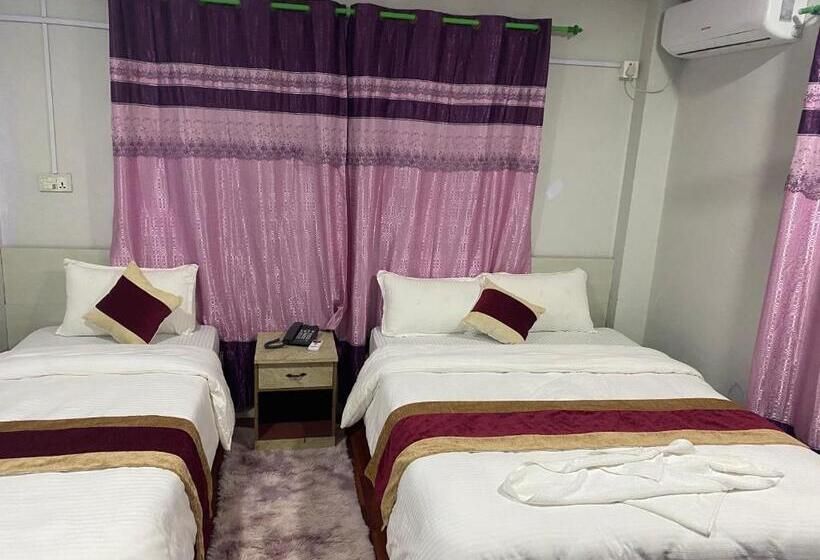 اتاق خانوادگی, Kavya Inn