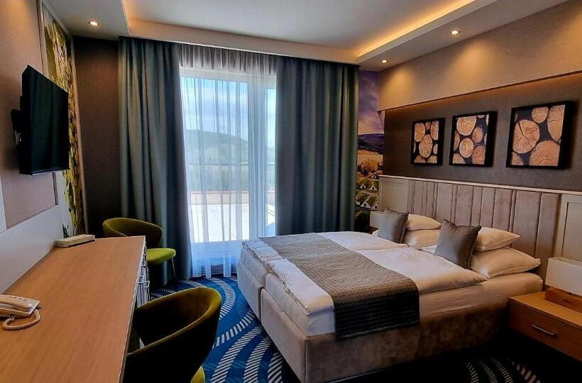 수피리어 룸, Kőporos Hercegkút