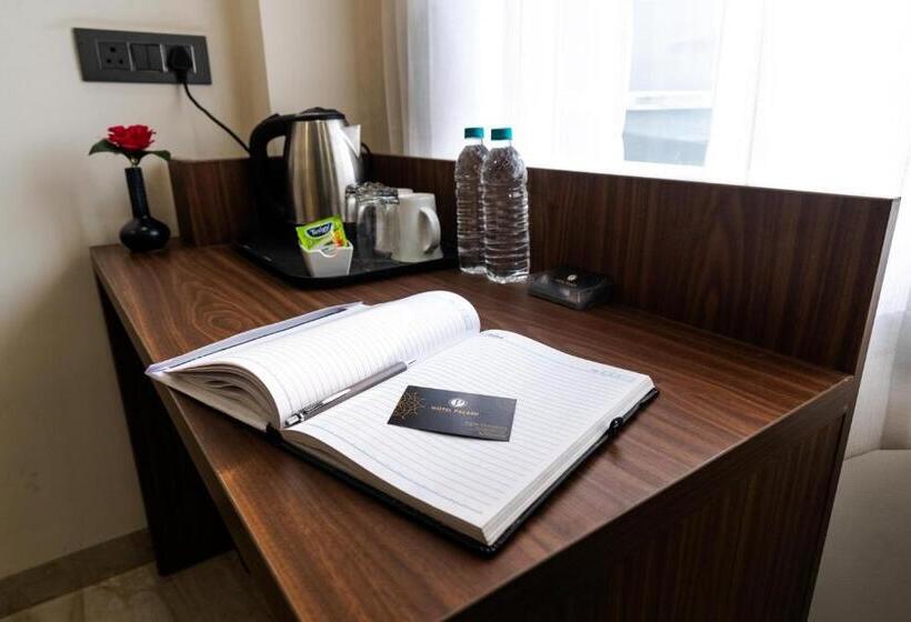 Cameră Deluxe, Palash