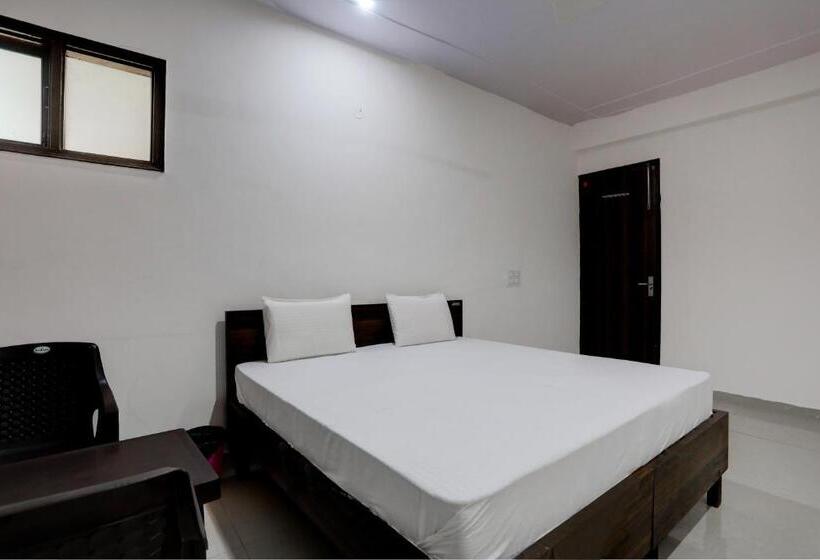 חדר קלאסי לשלושה, Oyo Hotel Moon Light