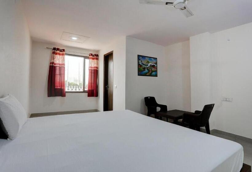 חדר קלאסי לשלושה, Oyo Hotel Moon Light