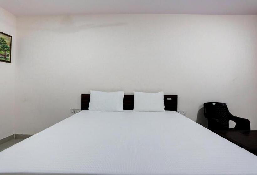 חדר קלאסי לשלושה, Oyo Hotel Moon Light