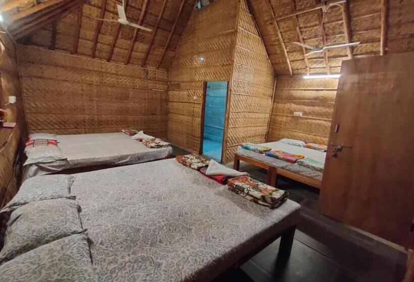 ファミリールーム, Hill Stone Hampi