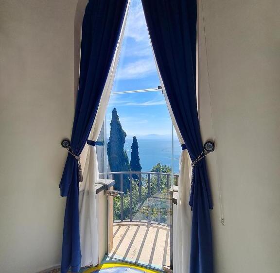 디럭스 룸 킹사이즈 침대, Villa Barluzzi